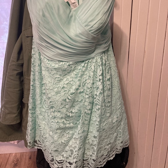 Mint Green bridesmaid/prom dress - Picture 2 of 2